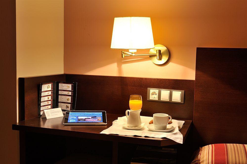 Hotel Castro Real Oviedo Dış mekan fotoğraf