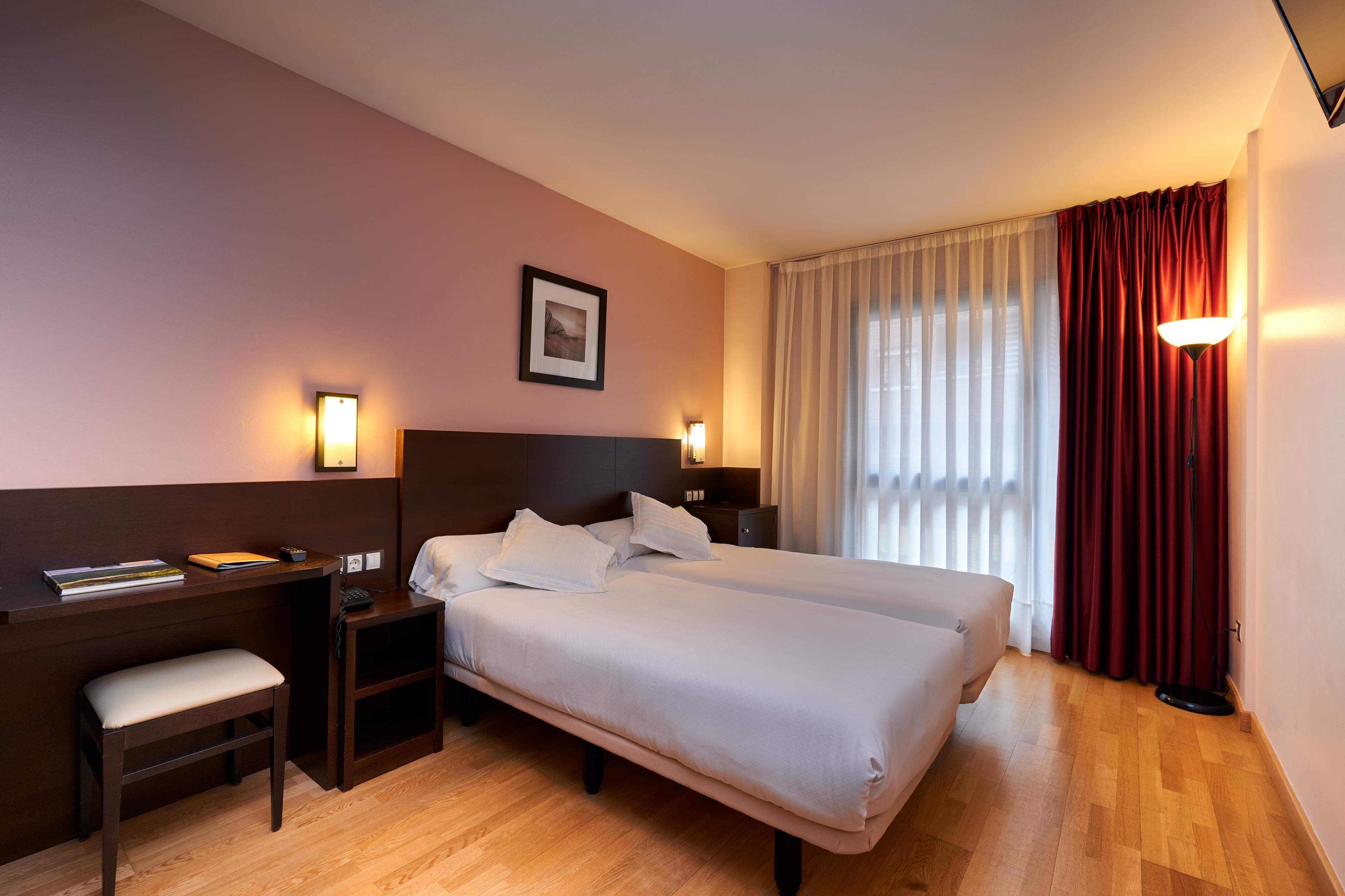 Hotel Castro Real Oviedo Dış mekan fotoğraf